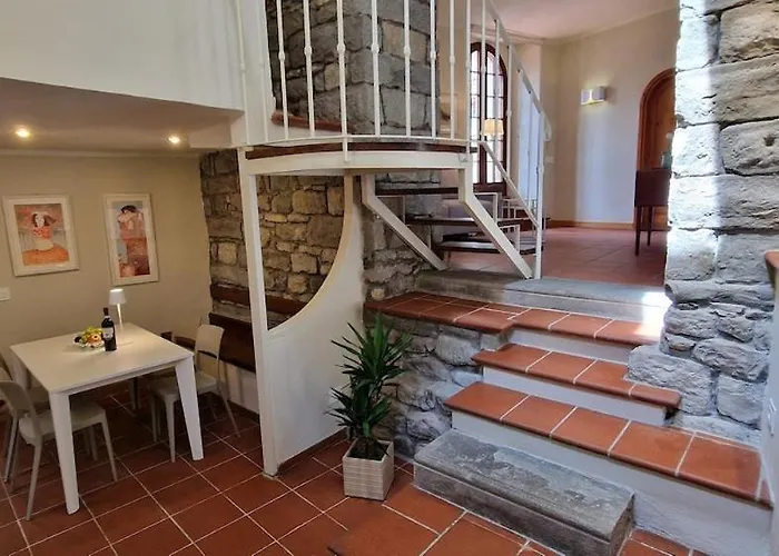 Casa Brown - Con Piscina Privata - Nyaraló