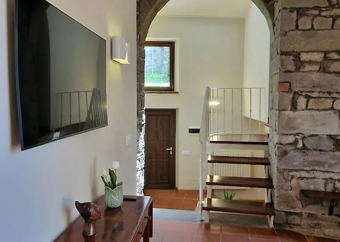 Casa Brown - Con Piscina Privata - Nyaraló
